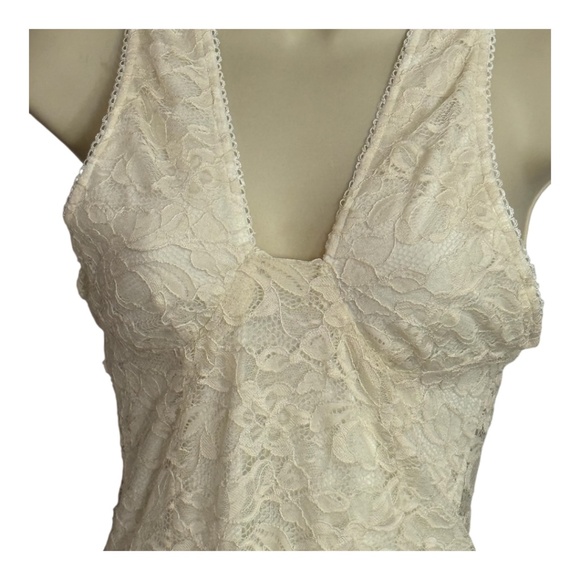 Haute Shein White Lace Thong Sleeveless Bodysuit Size Medium NWT - Picture 2 of 7